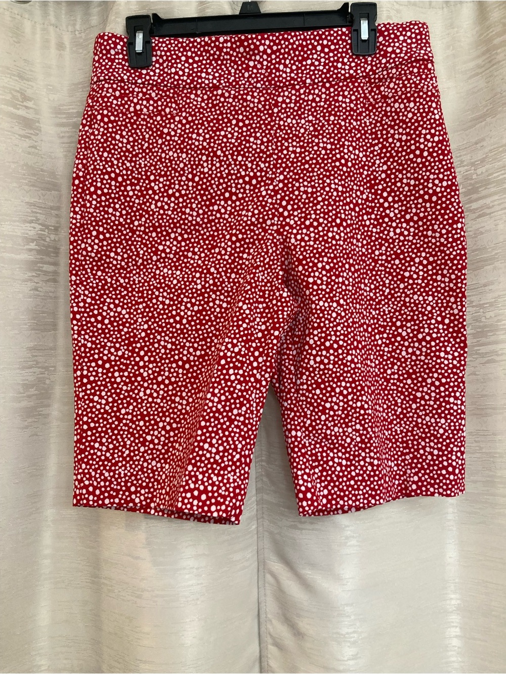 Kim Rogers Red Polka Dot Stretch Shorts size 12.